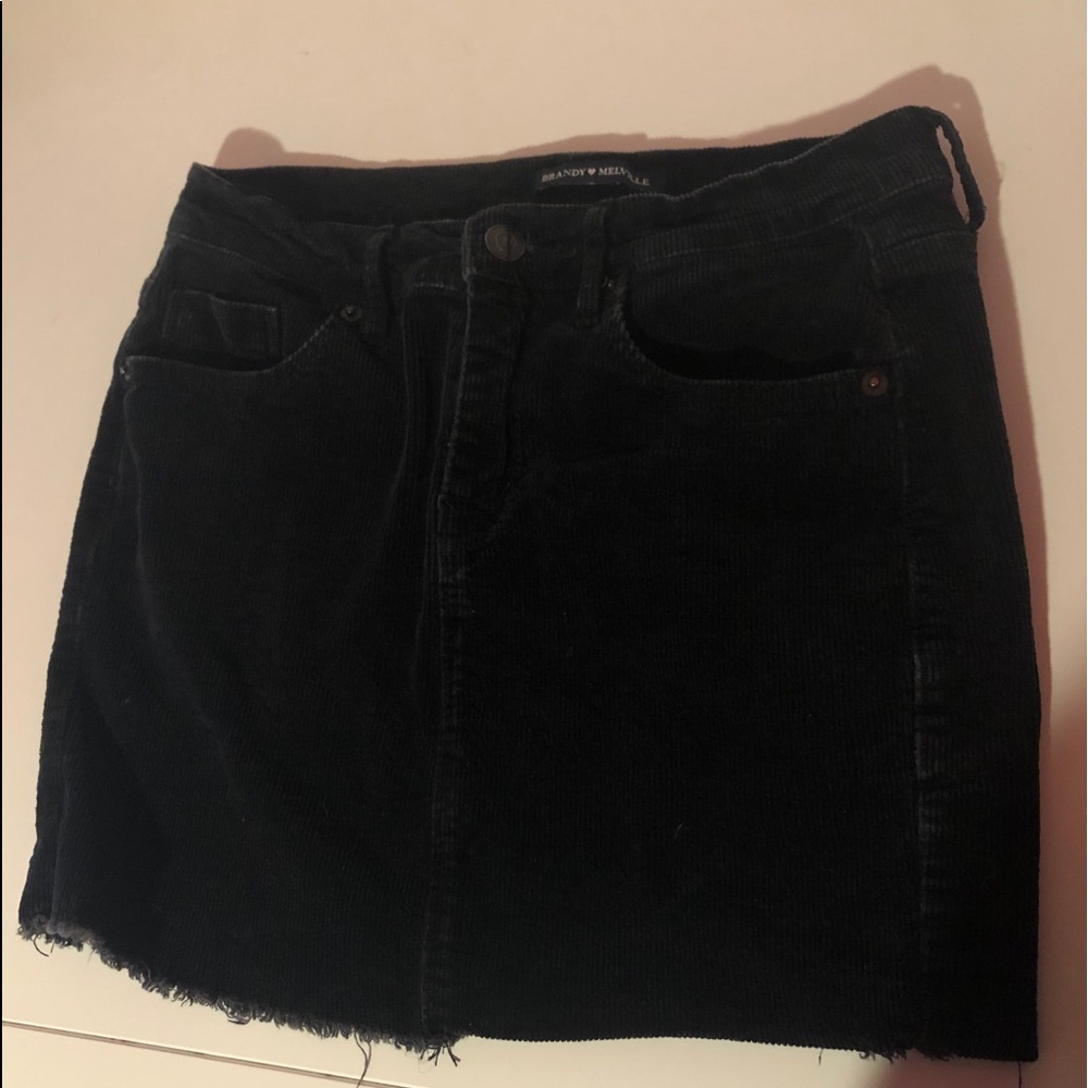 CUTE BLACK SKIRT !!